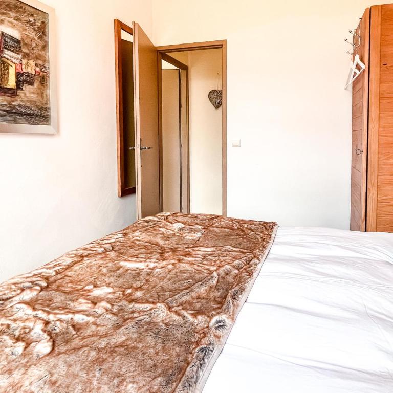 Bright, spacious South-facing 1-bedroom apartment - Apartment mit Blick auf die Berge - 14
