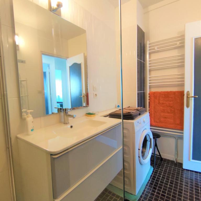 6 appartements et 4 adresses à mi-chemin entre le Vieux Port et l île de Ré - Appartement 2 Chambres avec Balcon - 3