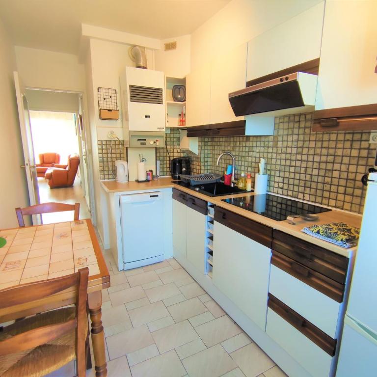 6 appartements et 4 adresses à mi-chemin entre le Vieux Port et l île de Ré - Appartement 2 Chambres avec Balcon - 6