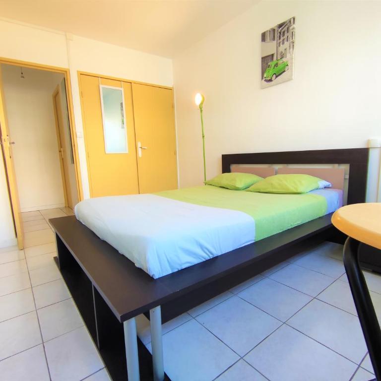 6 appartements et 4 adresses à mi-chemin entre le Vieux Port et l île de Ré - Appartement 2 Chambres avec Balcon - 6