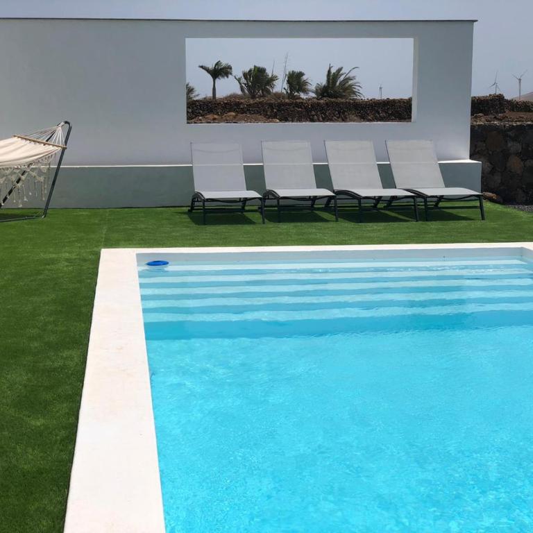 Villa Los Volcanes - Three-Bedroom Villa - 11