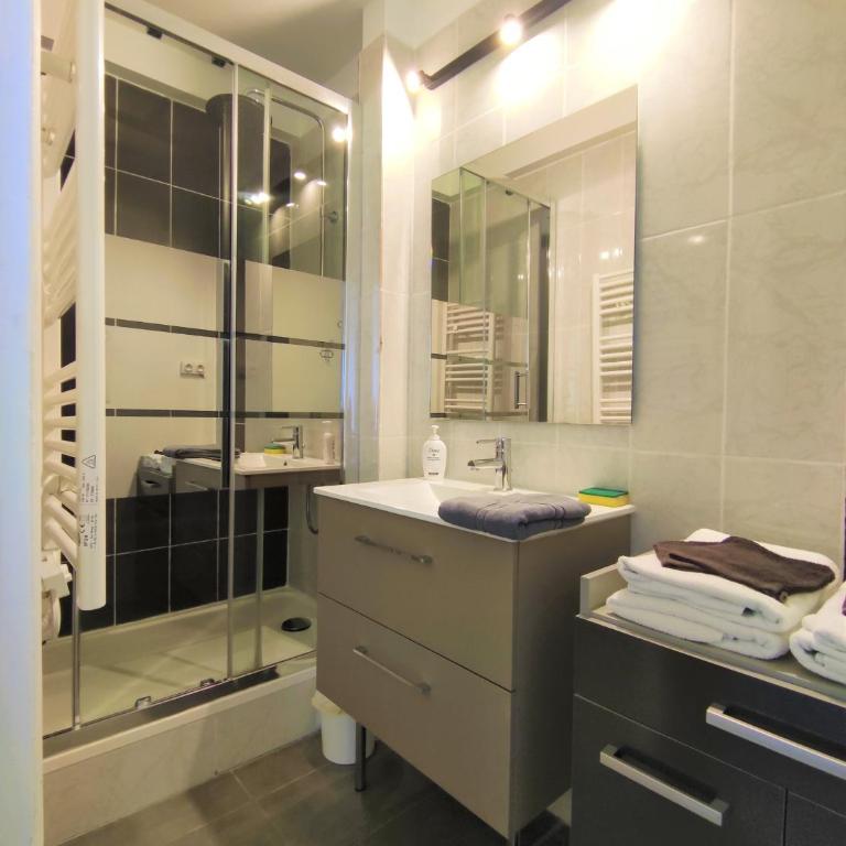6 appartements et 4 adresses à mi-chemin entre le Vieux Port et l île de Ré - Appartement 2 Chambres - 2