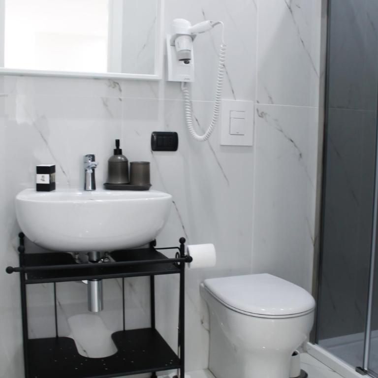 Villa Flora - Suite Deluxe con Vasca Idromassaggio - 2