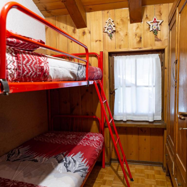 Maison Mont-Blanc - Two-Bedroom Apartment - 13