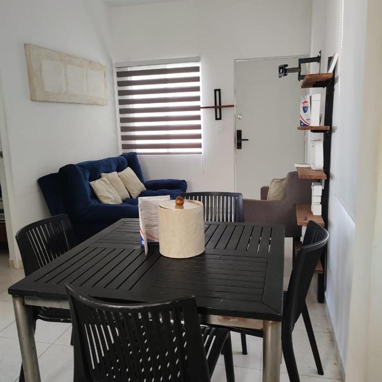 Lovely Apartment HOEStel Pedreira! - Three-Bedroom Apartment - 28