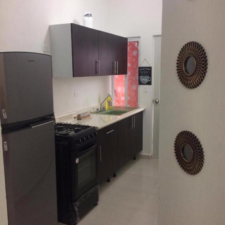 Pretty Apartment HOEStel Bacaret! - Three-Bedroom Apartment - 8
