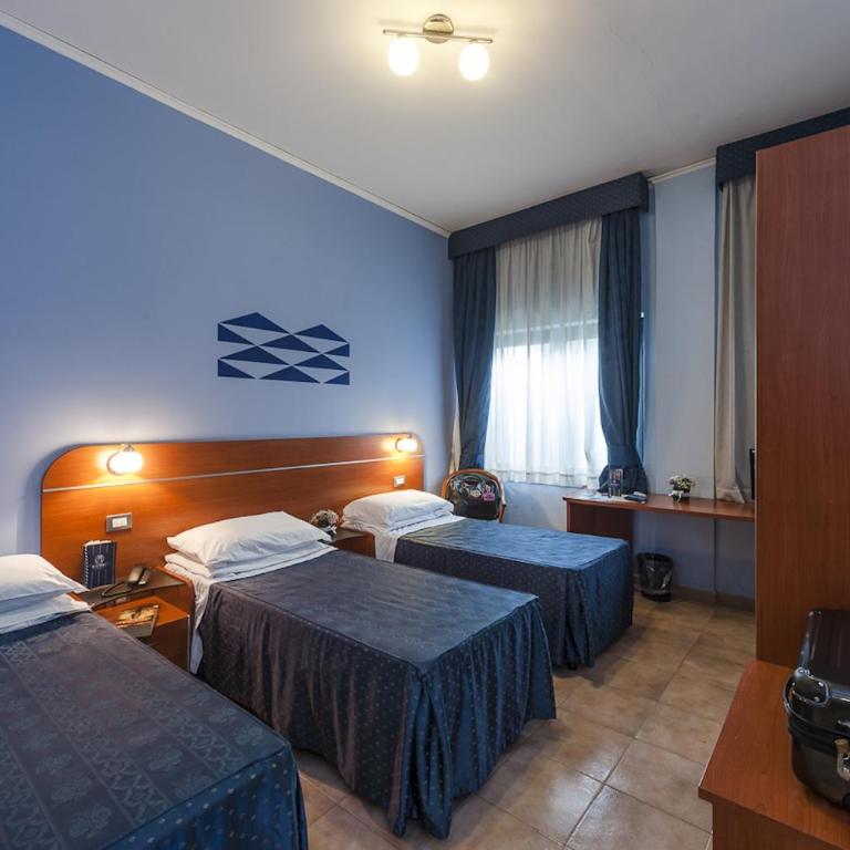 Millennium Gold Hotel - Camera Tripla - 6