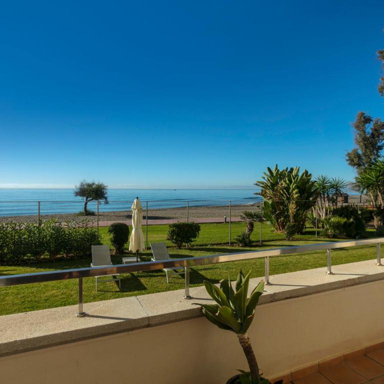 Appt 401-3-Bed-Heaven Beach-Paseo-All year heated pool-Free Bikes - Apartamento con vistas al mar - 50