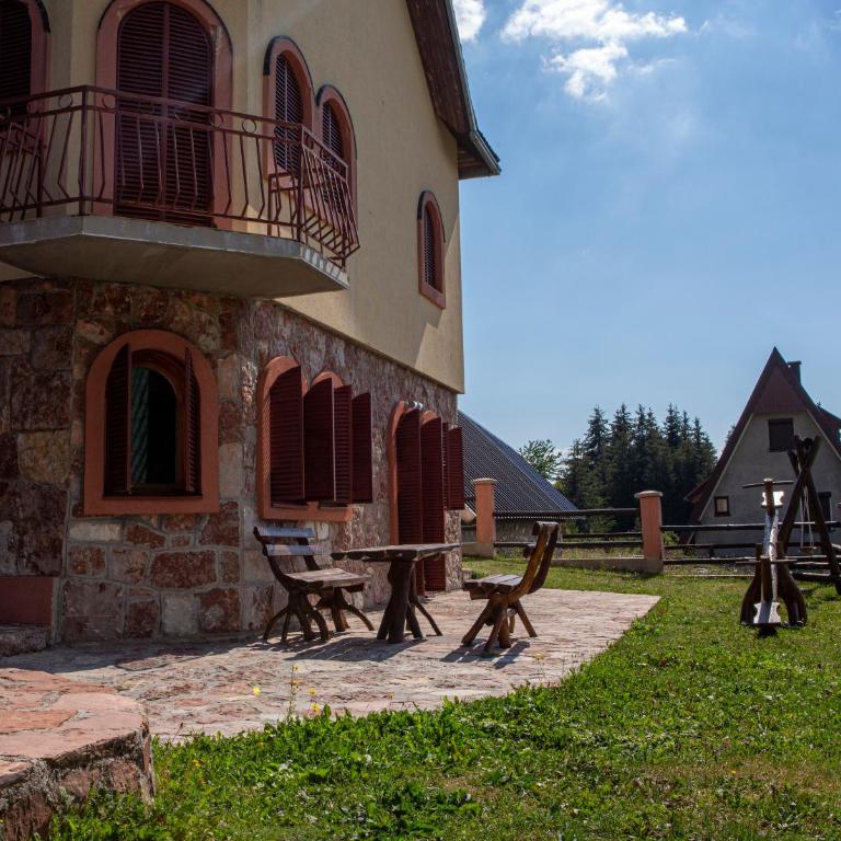 Monte Durmitor - Suite with Mountain View - 1