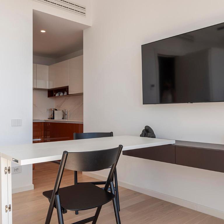 easyhomes-Central Tower - Monolocale - Piano Superiore - 11