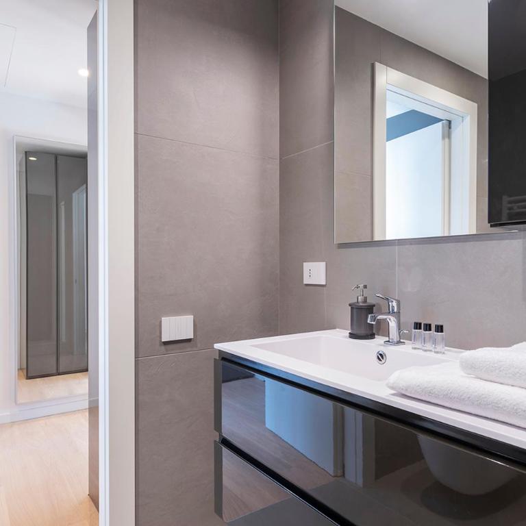 easyhomes-Central Tower - Monolocale - Piano Superiore - 14