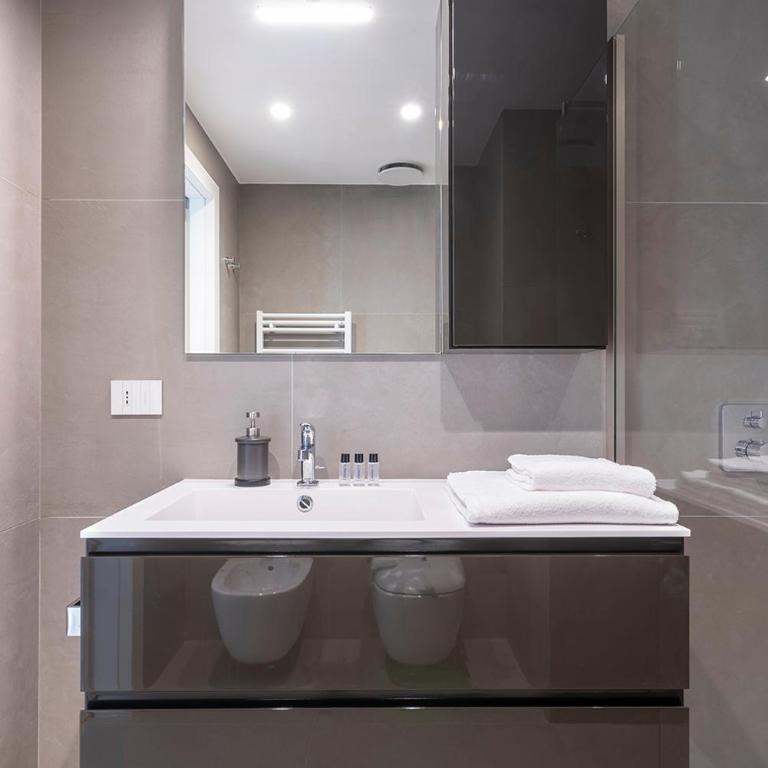 easyhomes-Central Tower - Monolocale - Piano Superiore - 16