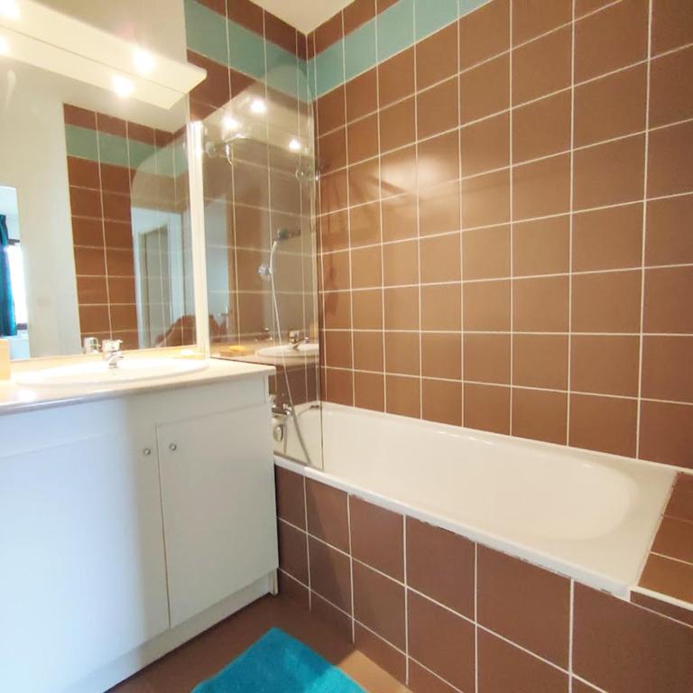 T3 Les Jardins de Ramel, parking, balcon, ascenseur, 5 personnes - Two-Bedroom Apartment - 10
