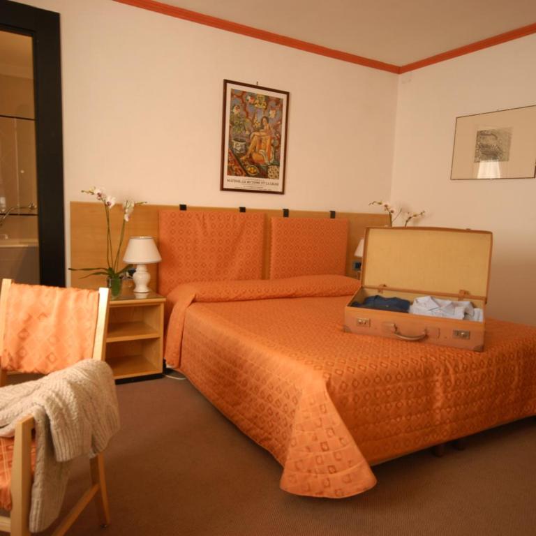 Hotel Des Geneys - Camera Matrimoniale/Doppia con Letti Singoli - 1