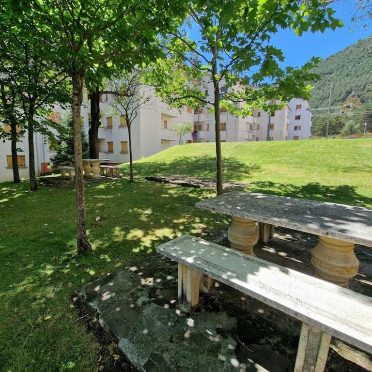 ESQUÍ PIRINEO ARAGONÉS APARTAMENTO EL JUNCARAL Wifi - Two-Bedroom Apartment - 22