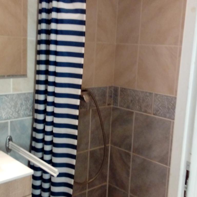 Gîte les Platanes - Appartement 1 Chambre - 24