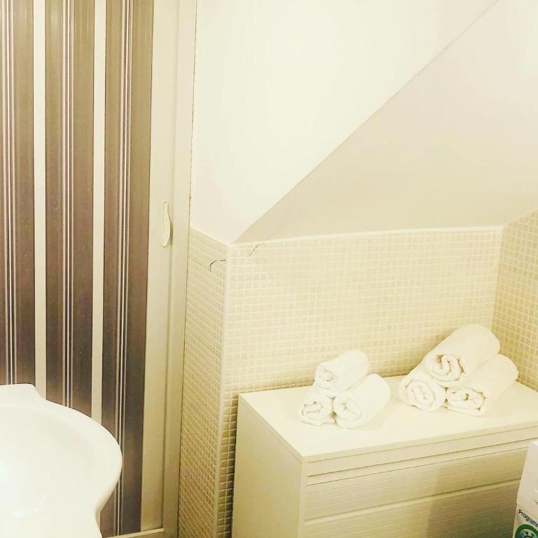 La casa di Alice è un bilocale luminoso e felice - Apartamento de 1 dormitorio - 17