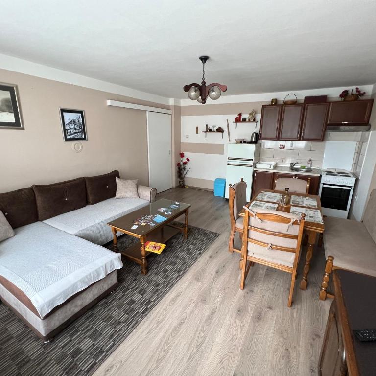 SKI KUCA PALE - Standard Double Suite - 3