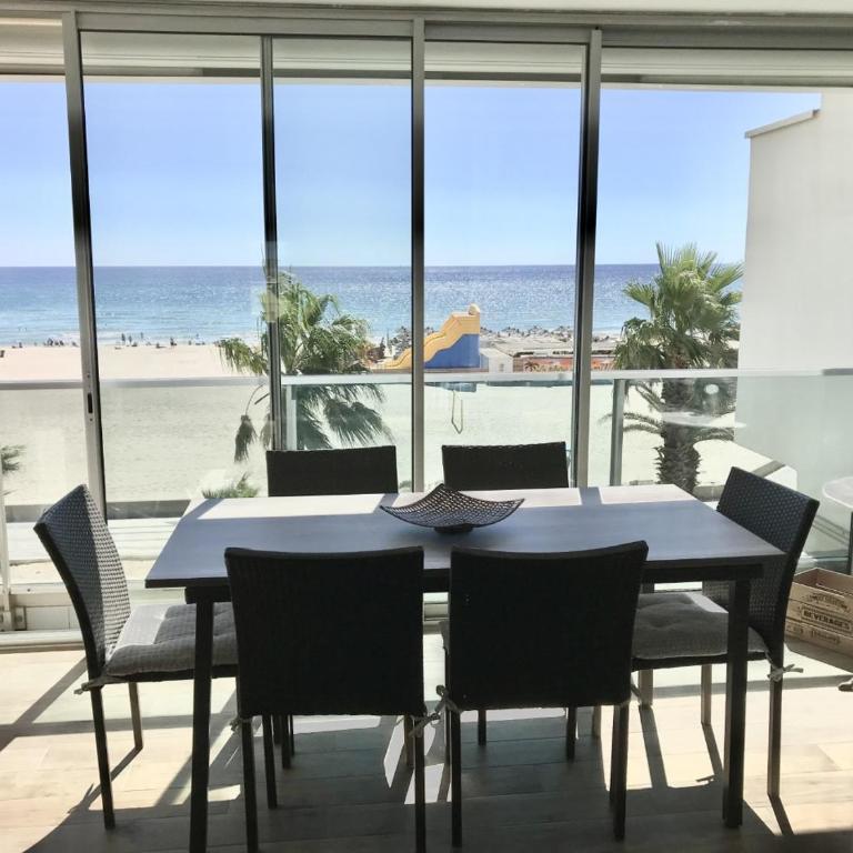 Appartement face à la mer - 6 à 8 personnes - Canet en Roussillon - Appartement 3 Chambres - 6