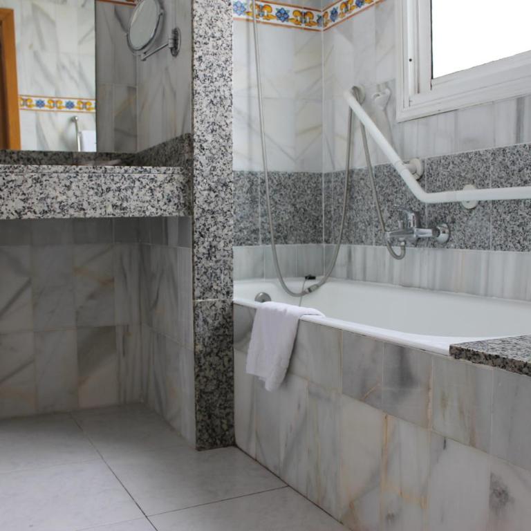 Ramblas Hotel - Double or Twin Room - 11