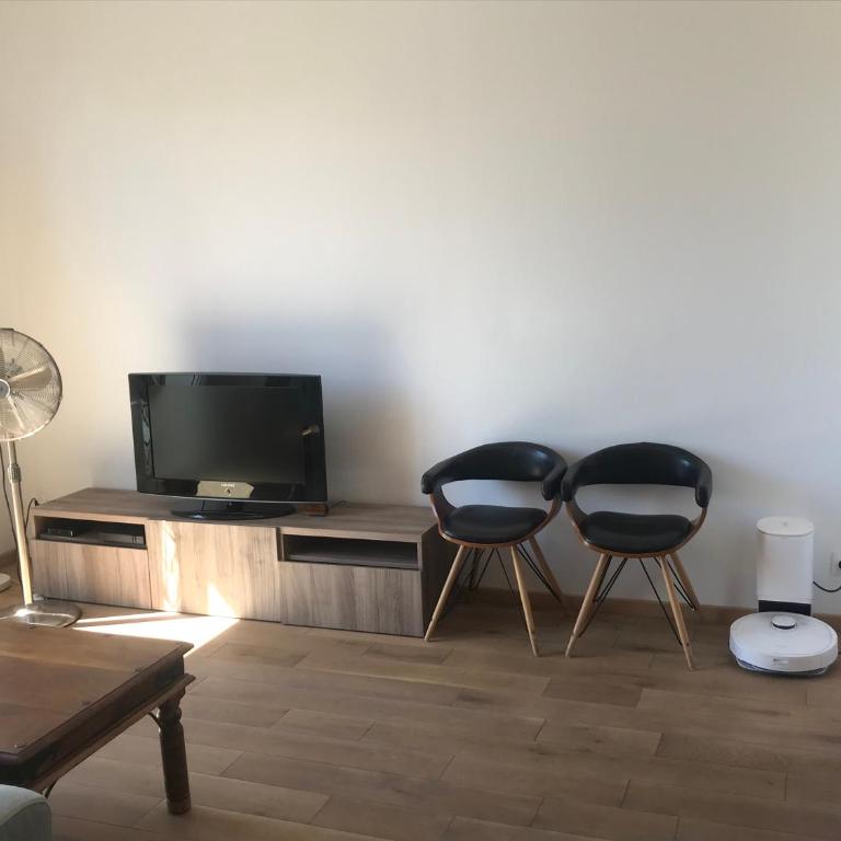 Très bel appartement T3 proche place Castellane avec vue et 2 chambres - Appartement 2 Chambres - 8