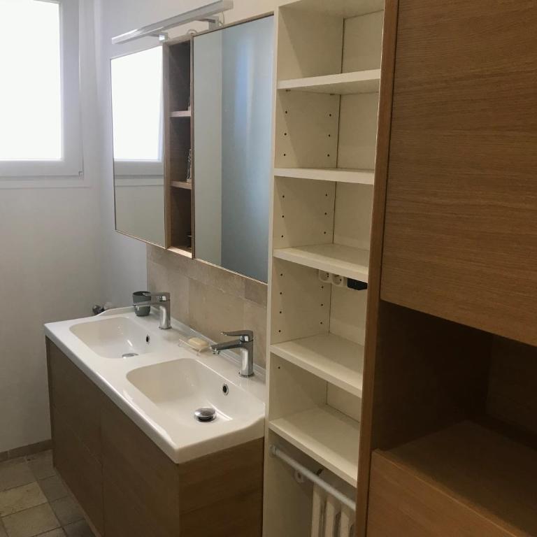 Très bel appartement T3 proche place Castellane avec vue et 2 chambres - Appartement 2 Chambres - 16