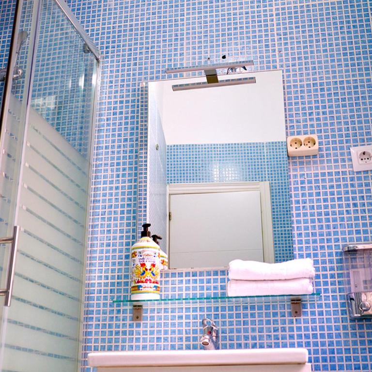 Reina Victoria Apartaments & SuiteS TPH - Superior Apartment - 10