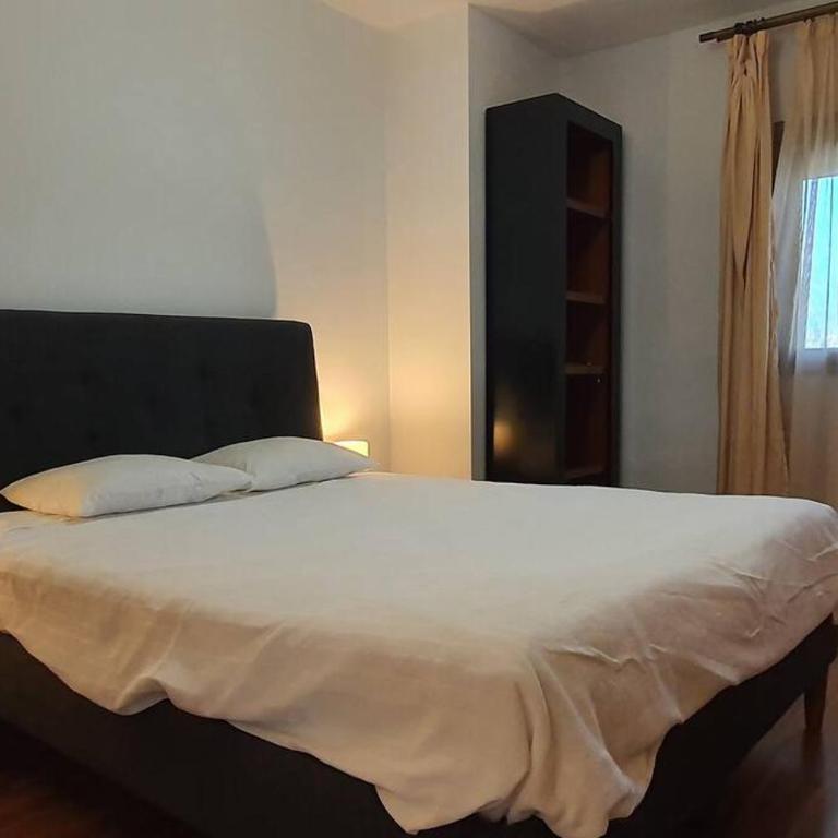 Gran piso en zona comercial Malaga - Apartamento - 16