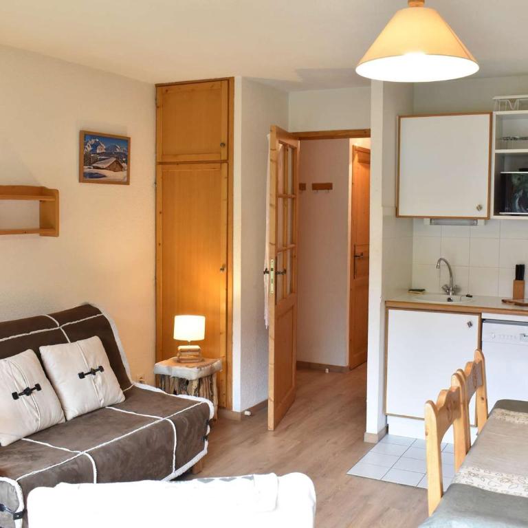 Charmant Appartement 2P à Méribel, Proche Commerces et Pistes, Parking Inclus - Appartement 1 Chambre - 1