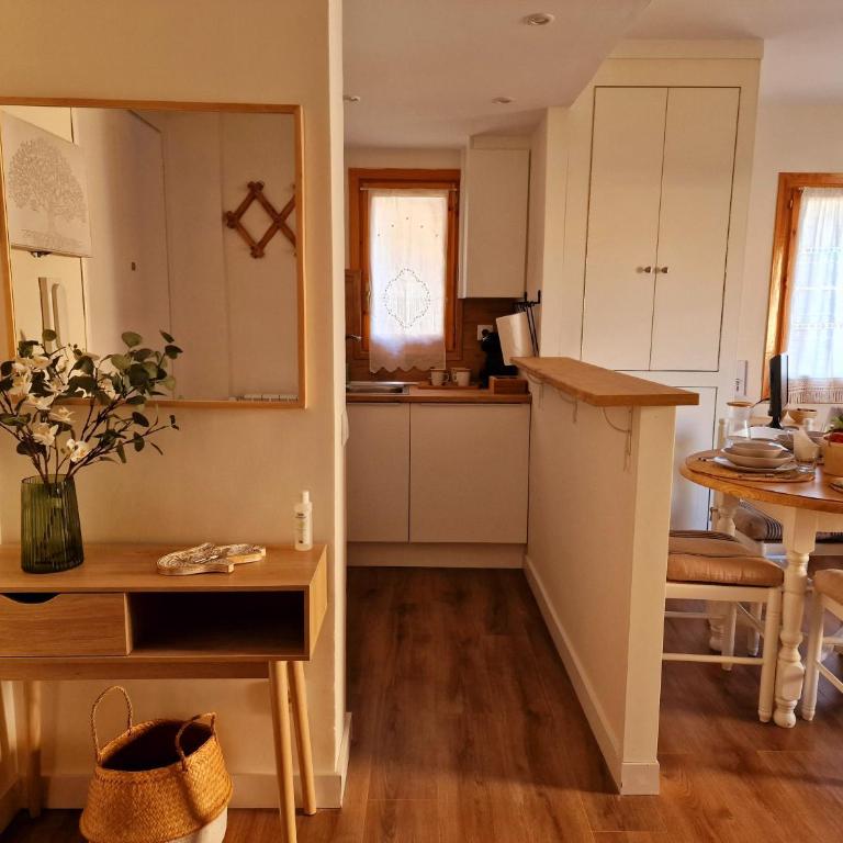 ESQUÍ PIRINEO ARAGONÉS APARTAMENTO EL JUNCARAL Wifi - Two-Bedroom Apartment - 16