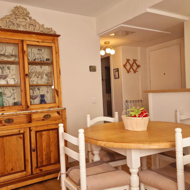 ESQUÍ PIRINEO ARAGONÉS APARTAMENTO EL JUNCARAL Wifi - Two-Bedroom Apartment - 10