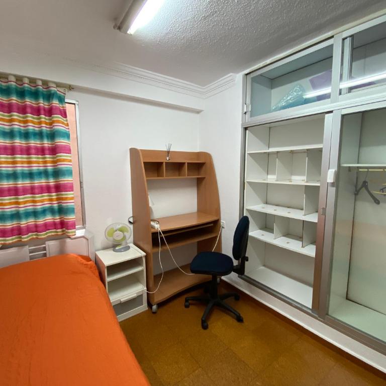 piso para jovenes familia cerca playa y centro . BLASCO IBANEZ A - Apartment - 6