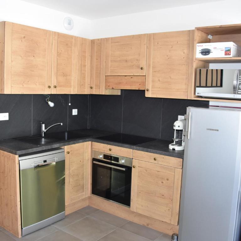 Bel appartement avec grande terrasse et WiFi à Pralognan - FR-1-464-208 - Apartment - 6