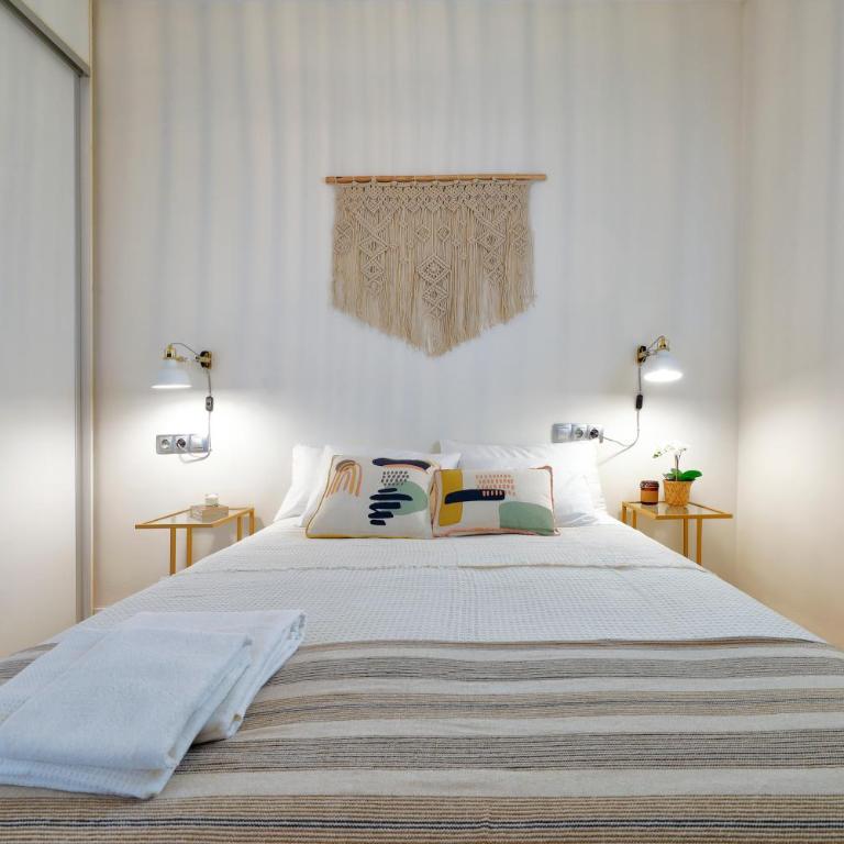 Apartamento cerca de la MEZQUITA DE CORDOBA & FREE PRIVATE PARKING - One-Bedroom Apartment - 13