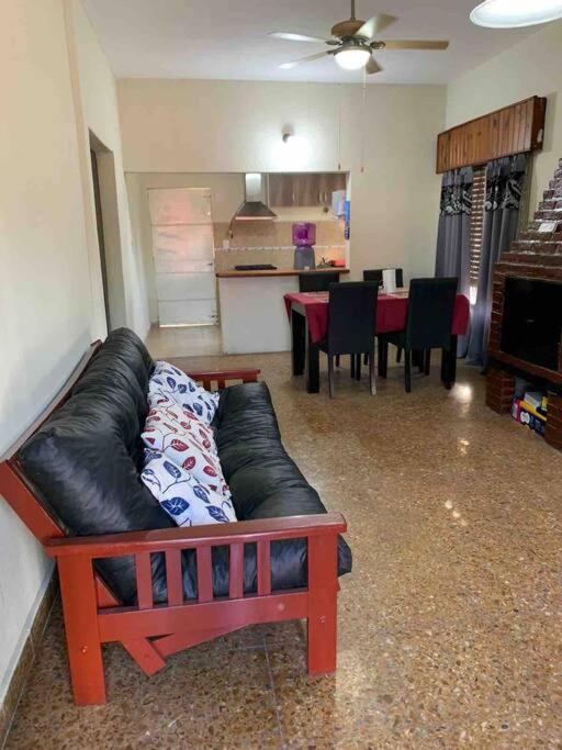 Casa Hotel Cactus 15 minutos desde Ezeiza. - Two-Bedroom Apartment - 8