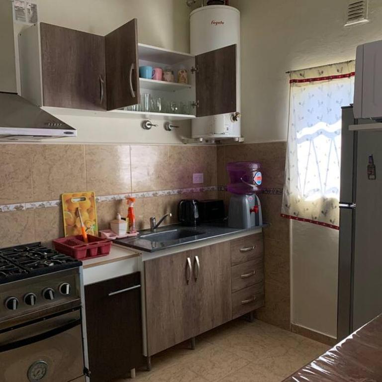 Casa Hotel Cactus 15 minutos desde Ezeiza. - Apartamento de 2 dormitorios - 15