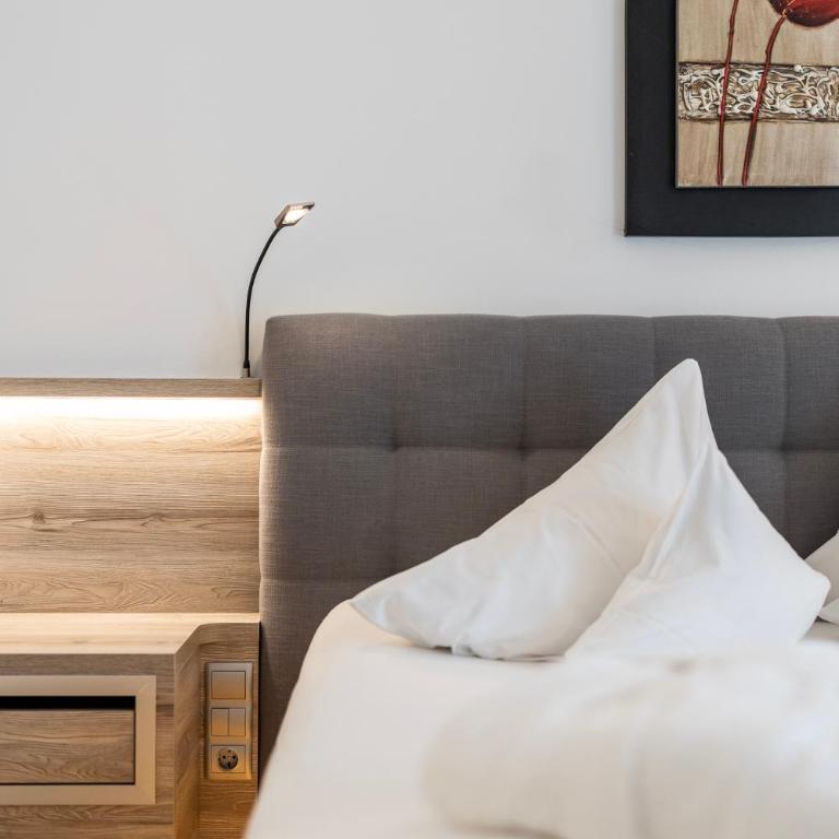 Familienhotel Post - Doppelzimmer mit Balkon - 1
