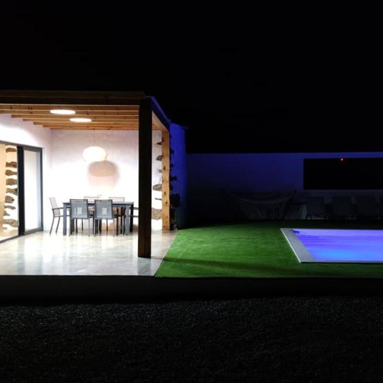 Villa Los Volcanes - Three-Bedroom Villa - 16