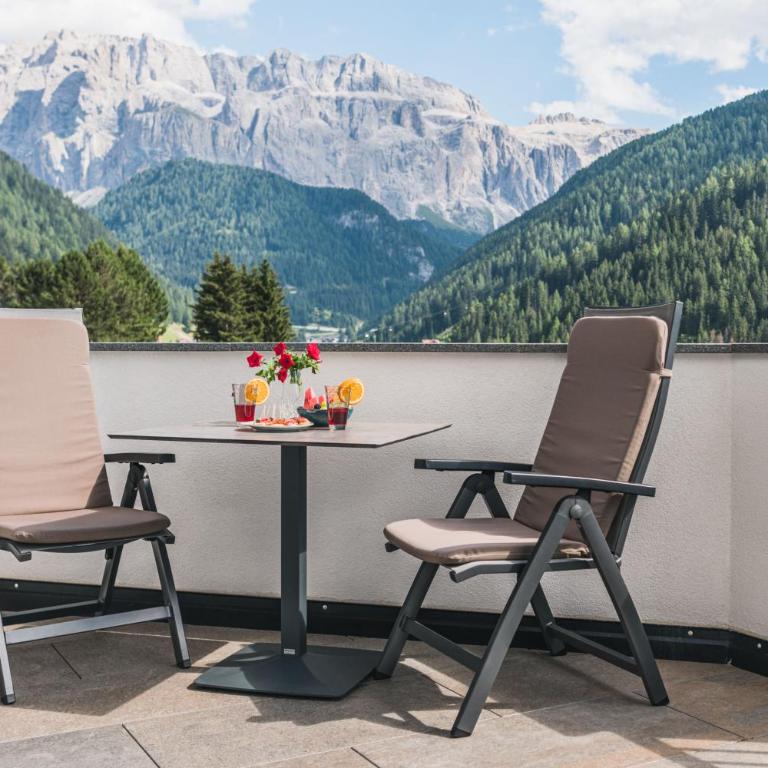Aurela Mountain Chalets - Apartment mit Terrasse - 7