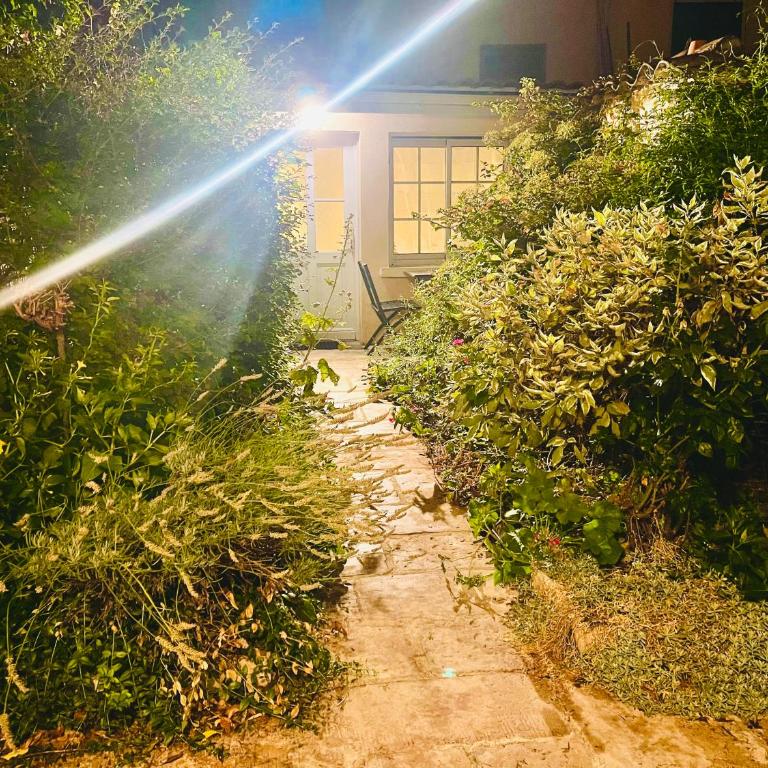 La petite Maison dans la Croix Rousse - Studio avec Vue sur Jardin - 20