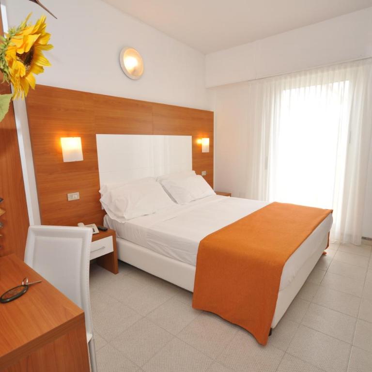 Hotel Adriatic&Beauty - Camera Matrimoniale con Vista Mare - 2
