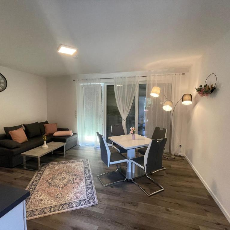 Sorinas Home - Comfortable Apartment near Graz - Free Parking - Apartment mit 2 Schlafzimmern - 24