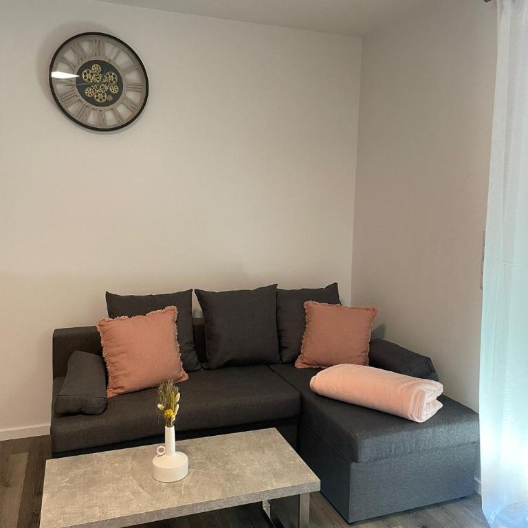 Sorinas Home - Comfortable Apartment near Graz - Free Parking - Apartment mit 2 Schlafzimmern - 25