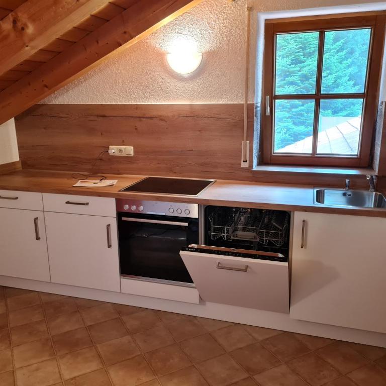 Toller Bergblick vom ruhigen Sonnenbalkon, nur 50m zum See & ÖPNV inklusive - Apartment mit Blick auf die Berge - 6