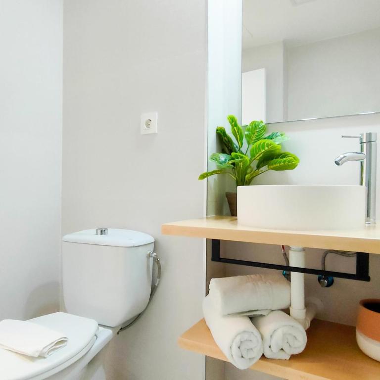 Delight Holiday Home - Casa - 15