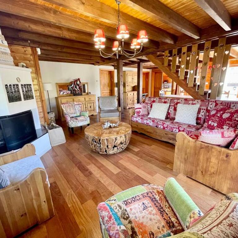 Chalet Kelly, au centre ville avec Jacuzzi - Chalet - 4