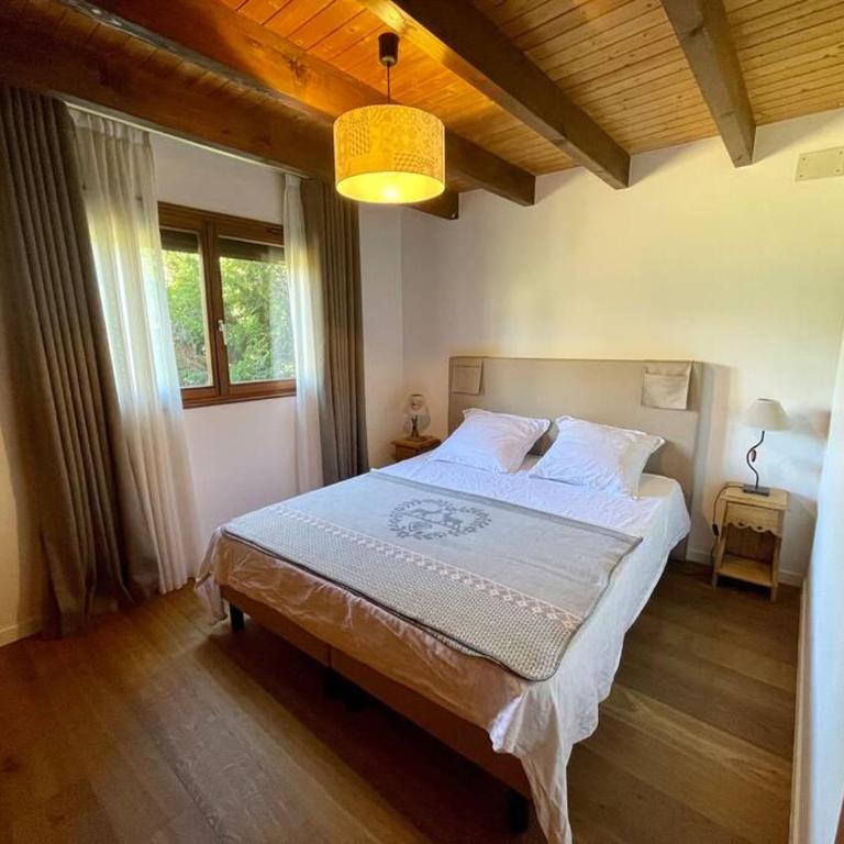 Chalet Kelly, au centre ville avec Jacuzzi - Chalet - 6