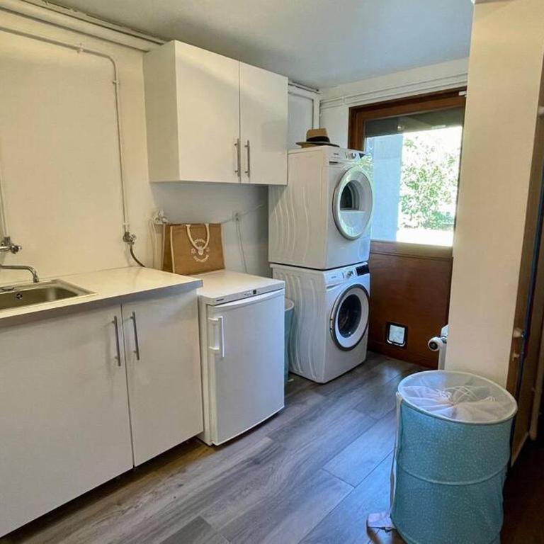 Chalet Kelly, au centre ville avec Jacuzzi - Chalet - 24