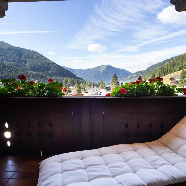 Gasthof-Appartements Sportalm - Großes Apartment mit 2 Schlafzimmern und einem Balkon - 8