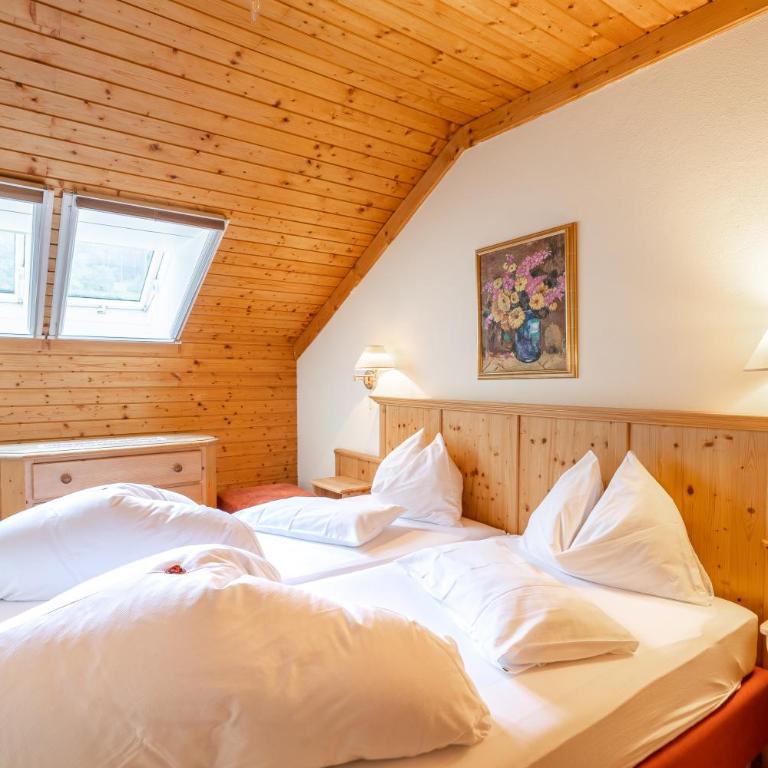 Gasthof-Appartements Sportalm - Großes Apartment mit 2 Schlafzimmern und einem Balkon - 7